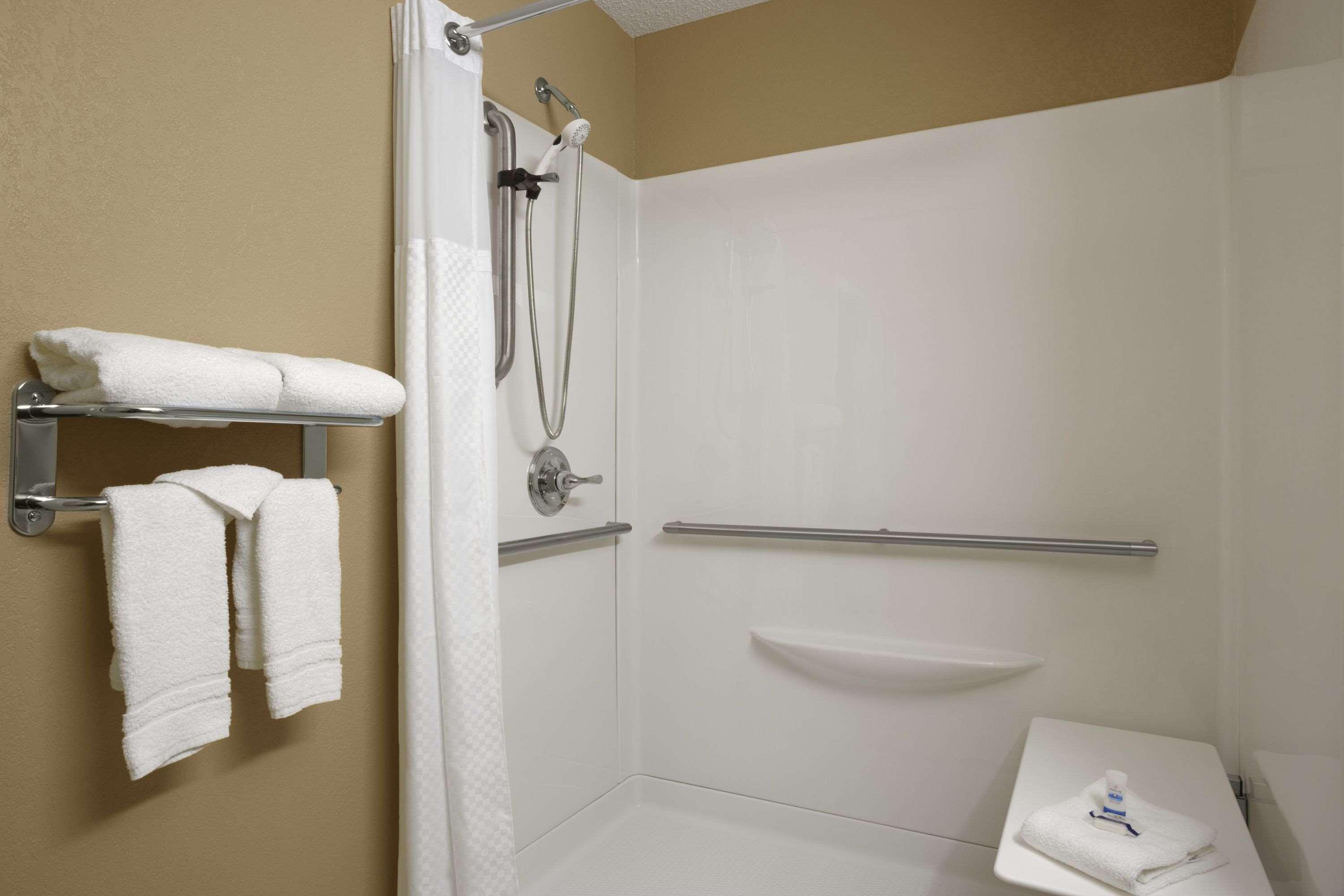 Microtel Inn & Suites By Wyndham Mineral Wells/Parkersburg Exteriér fotografie