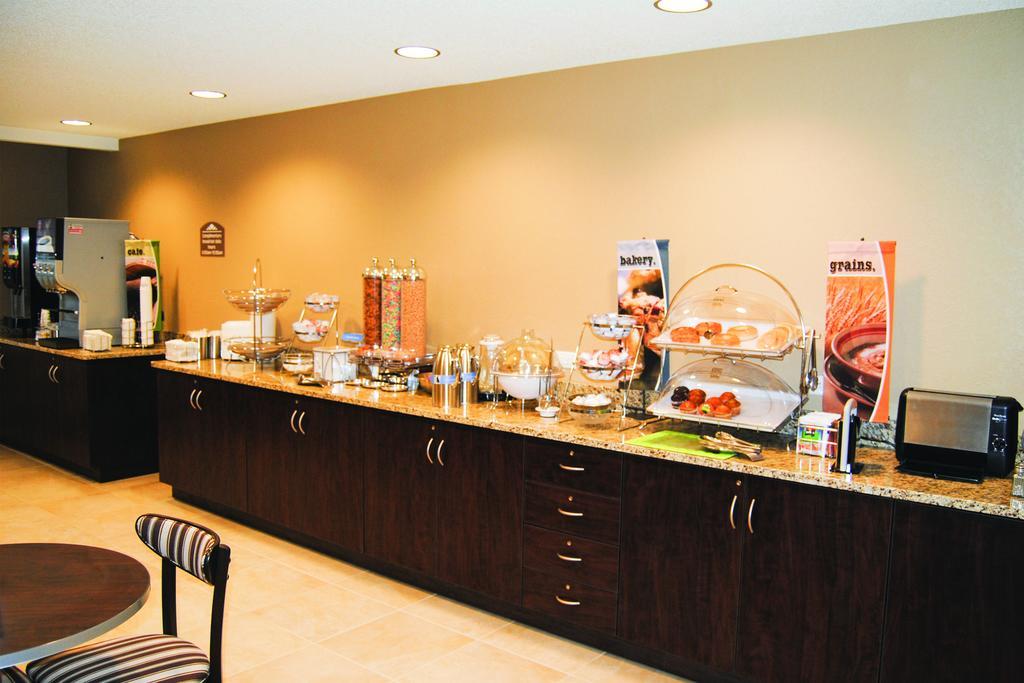 Microtel Inn & Suites By Wyndham Mineral Wells/Parkersburg Exteriér fotografie